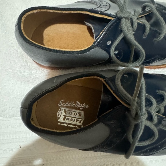 NWOT Saddle Mates by Foot Traits Gray & Navy Saddle Shoes Size 9 - Picture 8 of 9